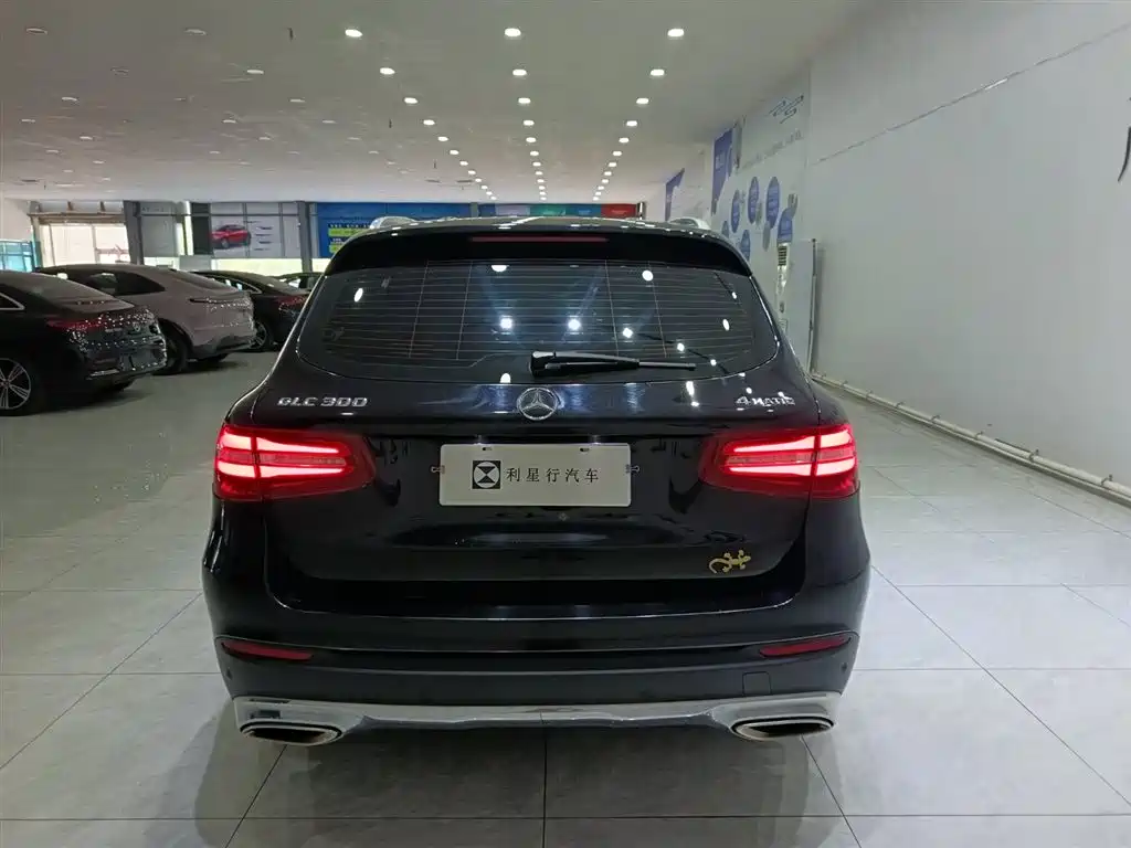 Mercedes-Benz GLC 2016 — фото 17