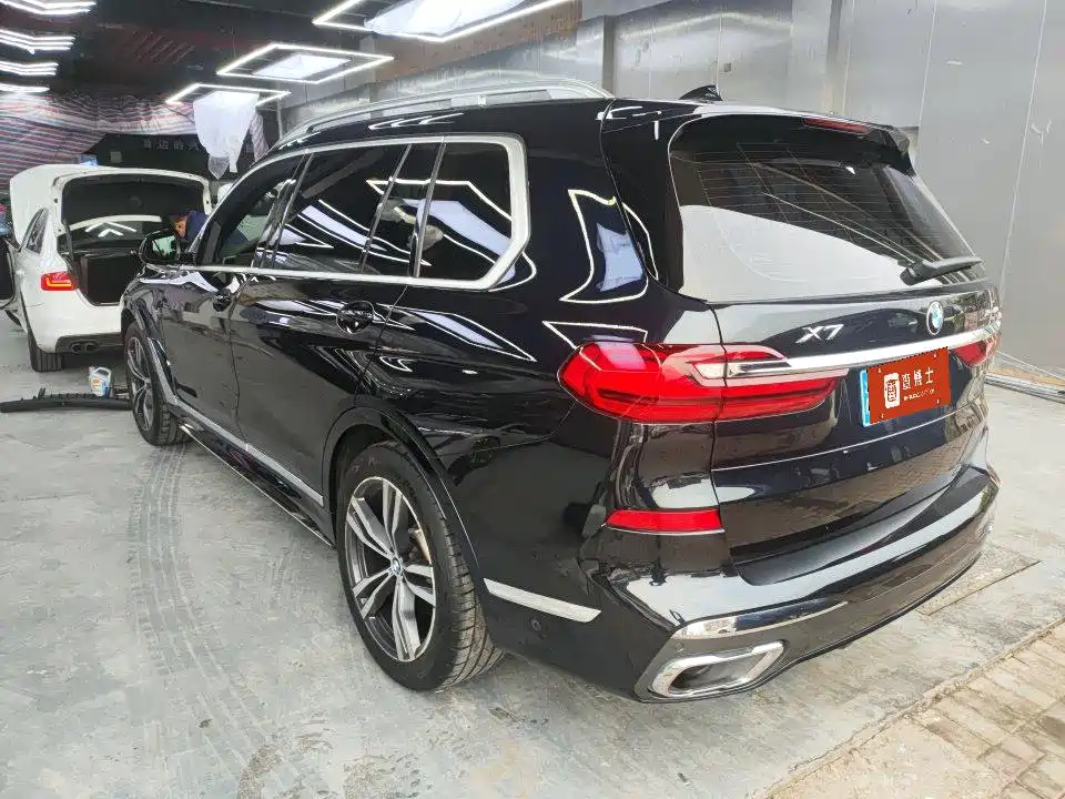 BMW X7 2021 — фото 8