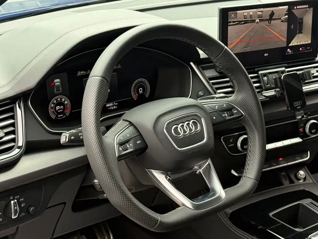 Audi Q5L 2024 — фото 13