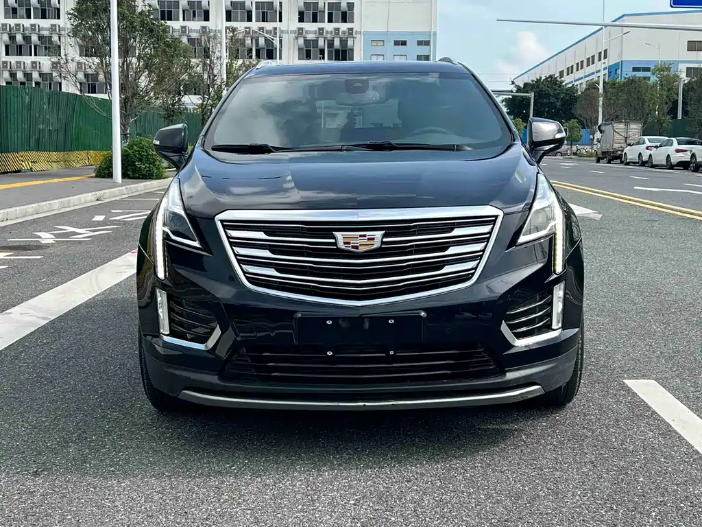 Cadillac XT5 2021 — фото 2