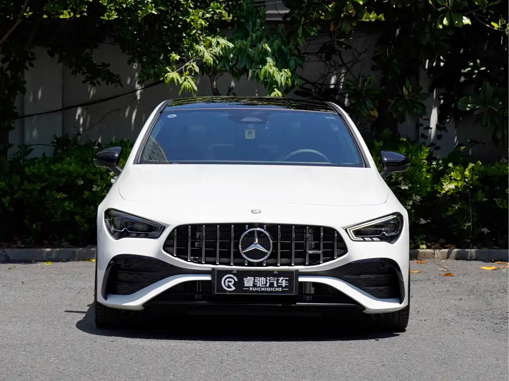 Mercedes-Benz CLA AMG 2026 — фото 2