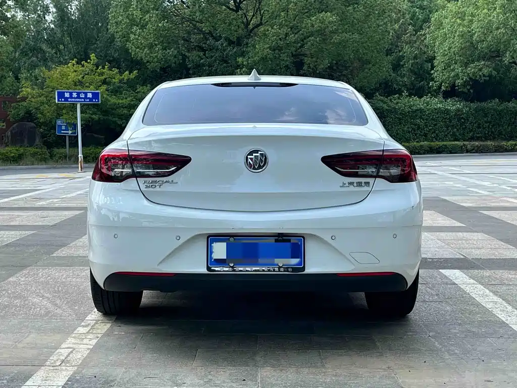Buick Regal 2020 — фото 10