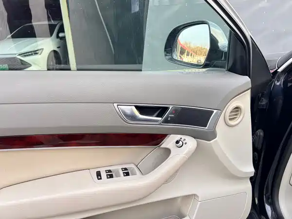 Audi A6L 2011