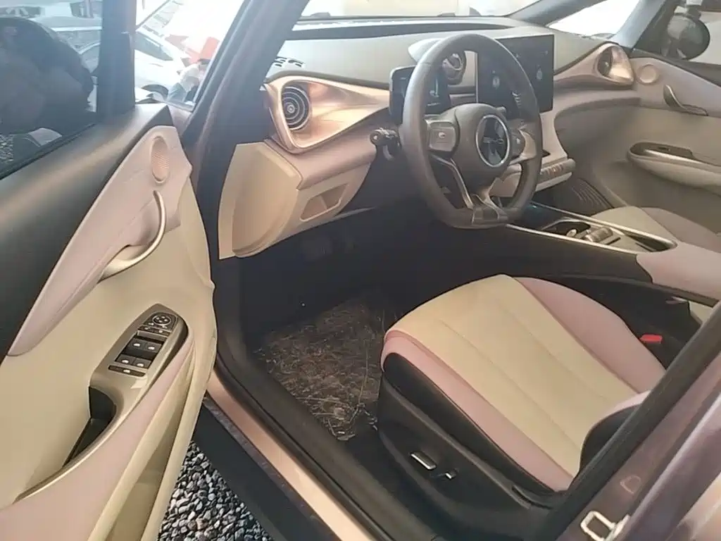 BYD Dolphin 2022 — фото 16