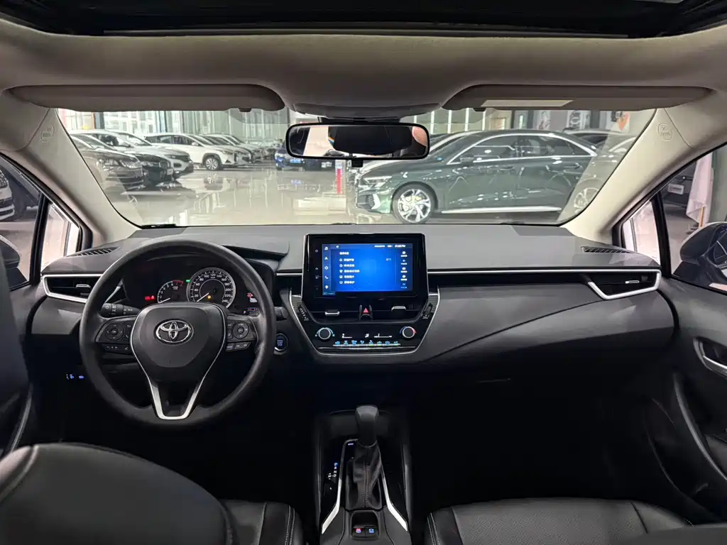 Toyota Corolla 2022 — фото 15