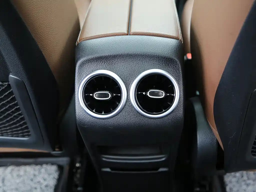 Mercedes-Benz GLB 2020 — фото 16