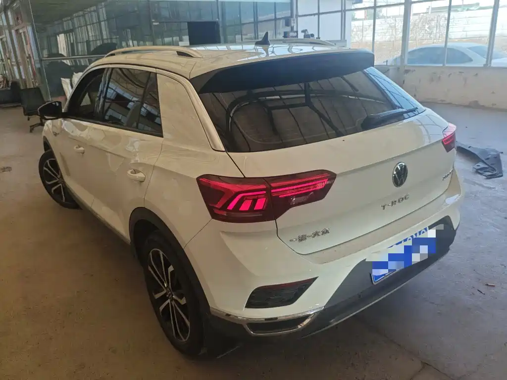 Volkswagen T-Roc 2022 — фото 5