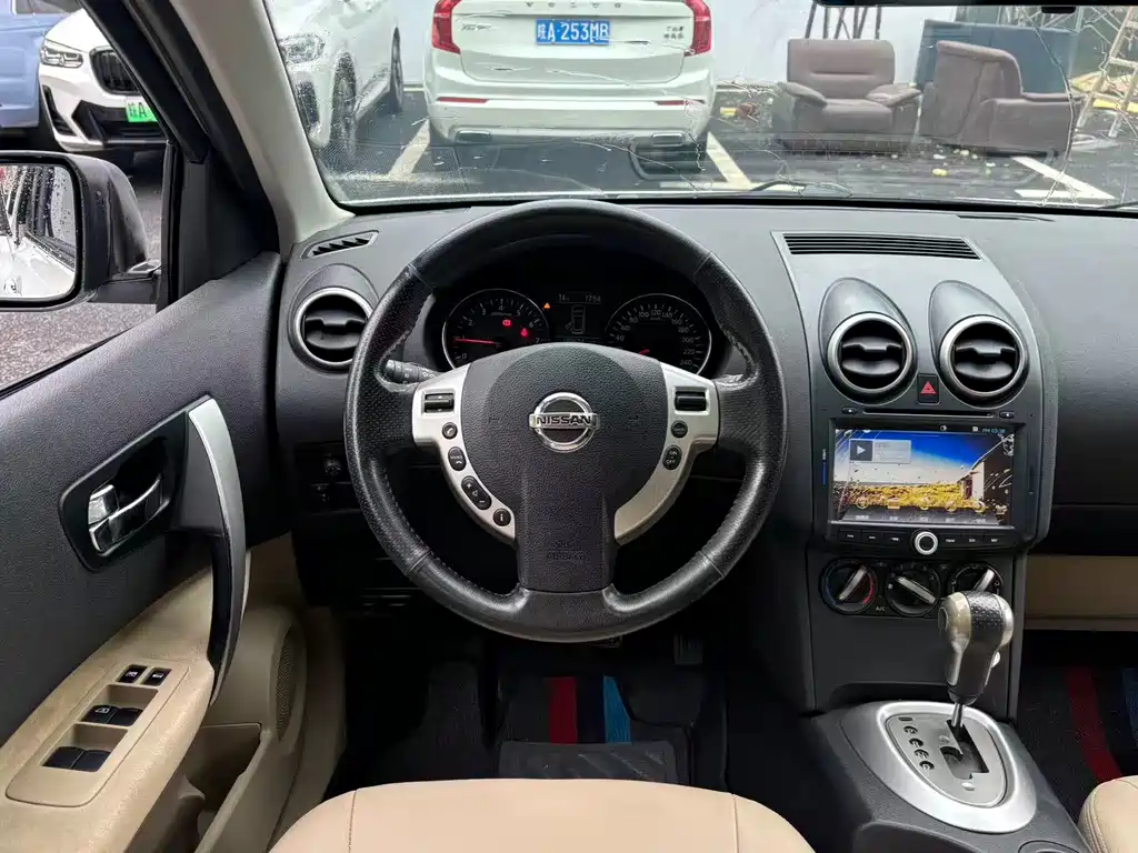 Nissan Qashqai 2015 — фото 8