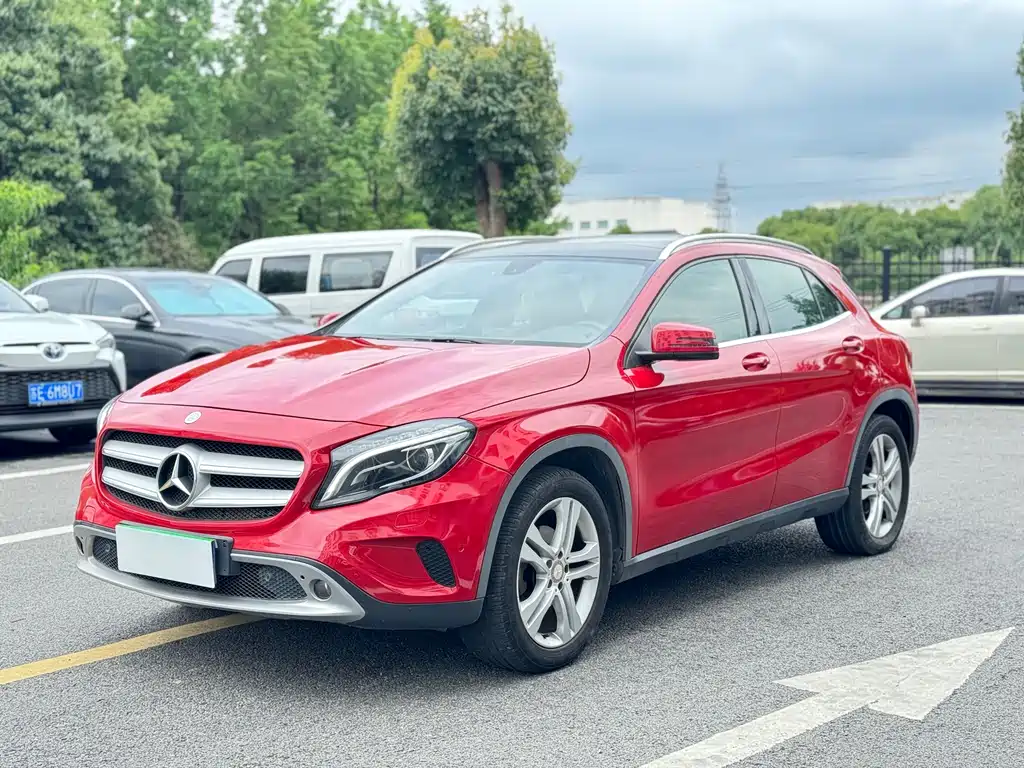 Mercedes-Benz GLA 2015