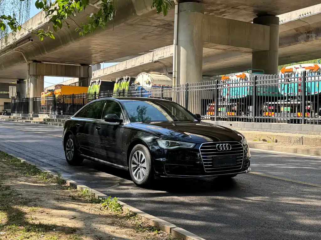 Audi A6L 2016 — фото 1
