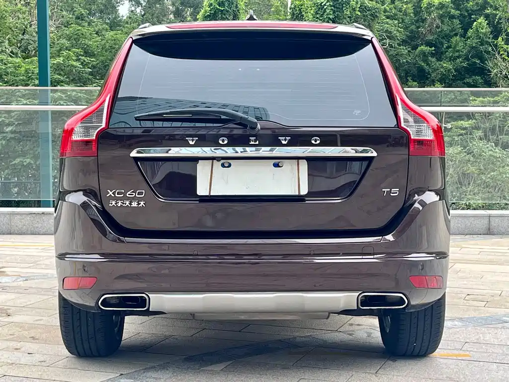 Volvo XC60 2017 — фото 3