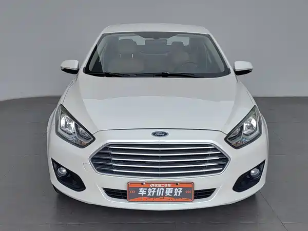 Ford Escort 2017