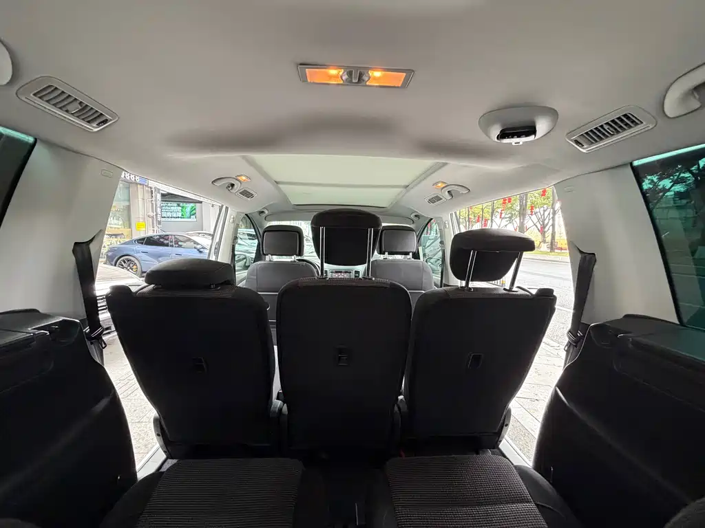 Volkswagen Sharan 2017 — фото 7