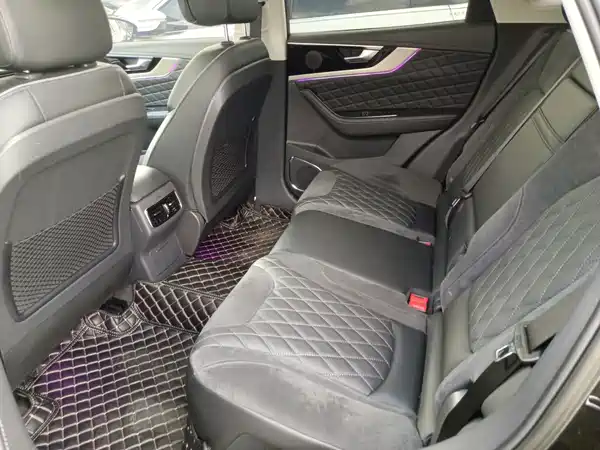 Hongqi HS5 2021