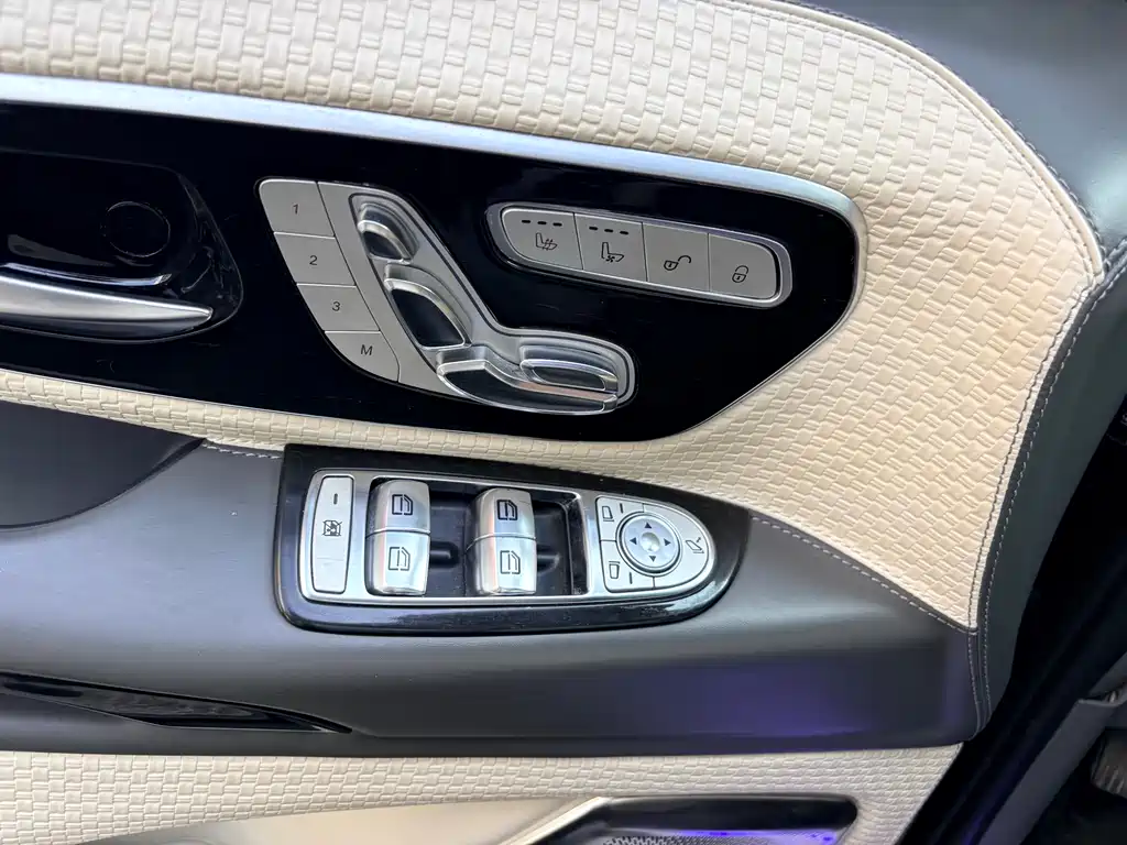 Mercedes-Benz Vito 2022 — фото 10
