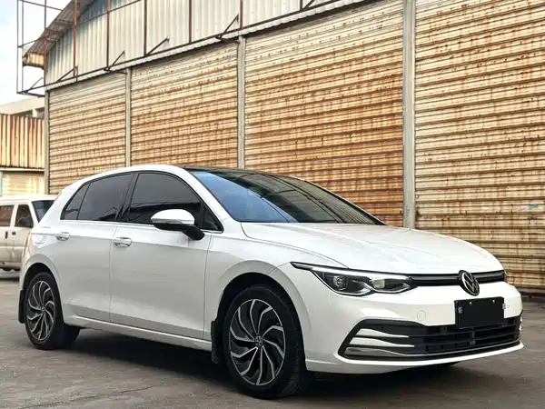 Volkswagen Golf 2023