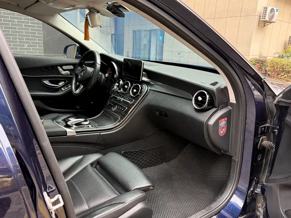 Mercedes-Benz C-Class 2015