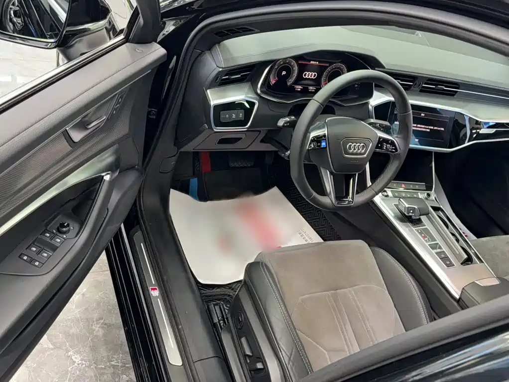 Audi A6L 2021 — фото 12