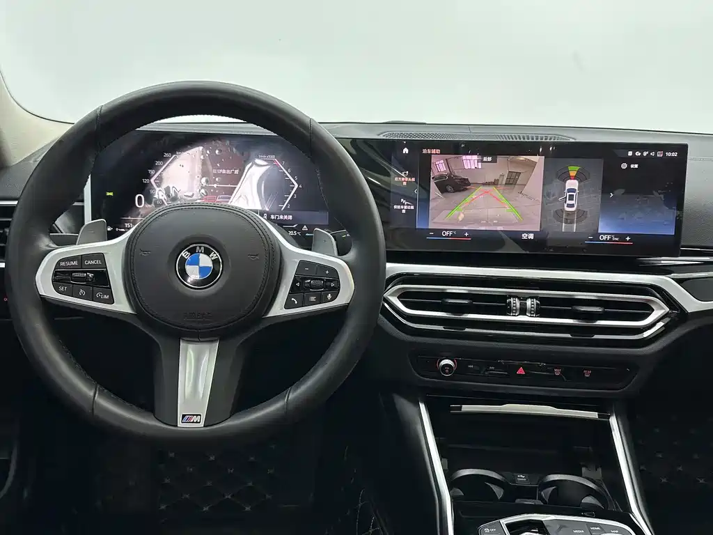 BMW 3 Series 2023 — фото 11