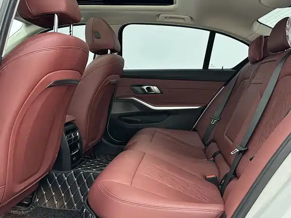 BMW 3 Series 2023