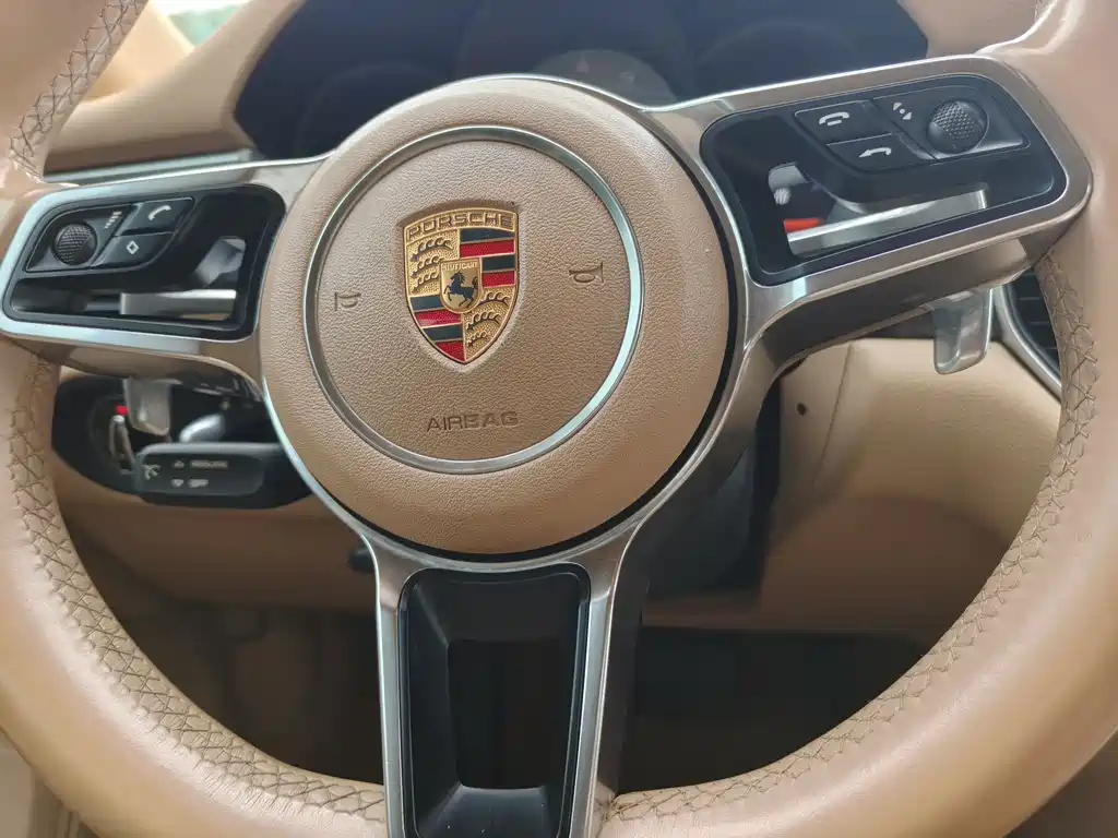 Porsche Macan 2015 — фото 8