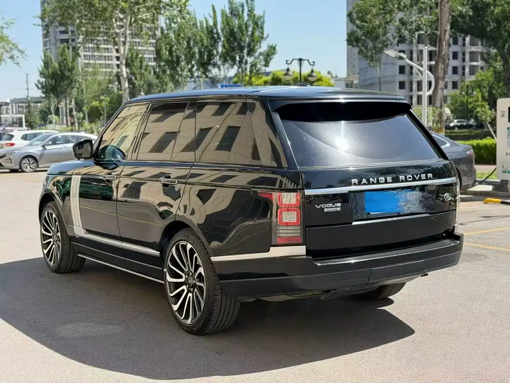 Land Rover Range Rover 2015 — фото 9