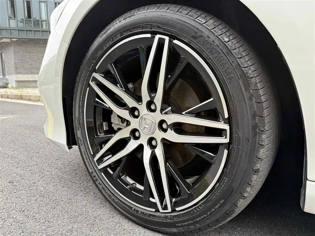 Honda Accord 2023 — фото 18