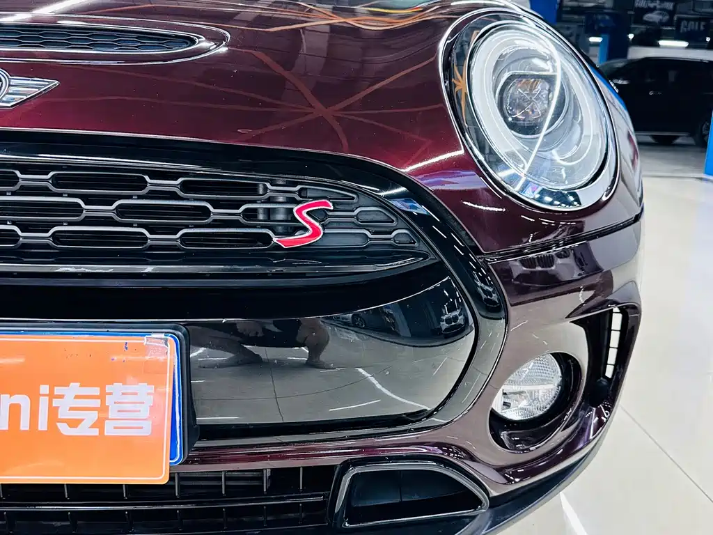 MINI Clubman 2018 — фото 8