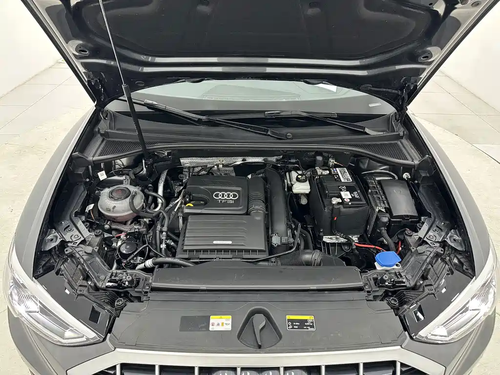 Audi Q3 2023 — фото 18