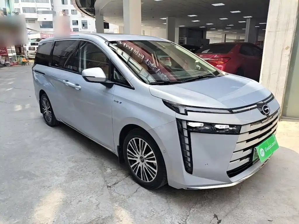 GAC Motor E8 PHEV 2025 — фото 4