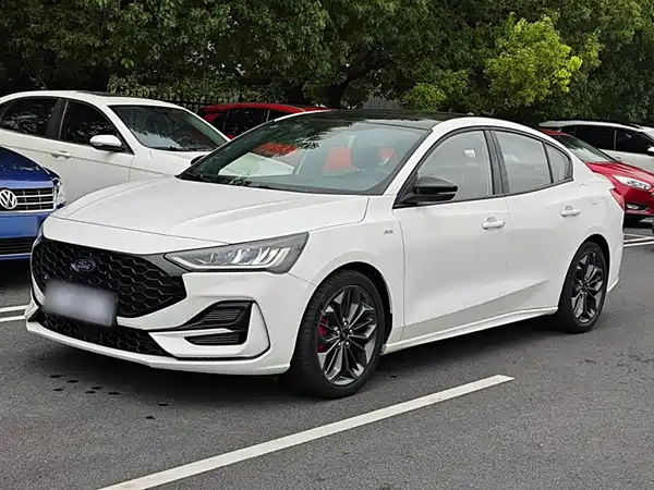 Ford Focus 2023