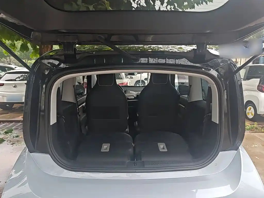 Baojun Kiwi EV 2021 — фото 19