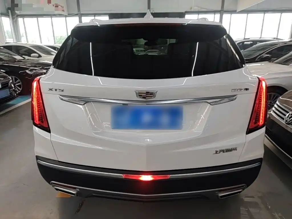 Cadillac XT5 2021 — фото 6