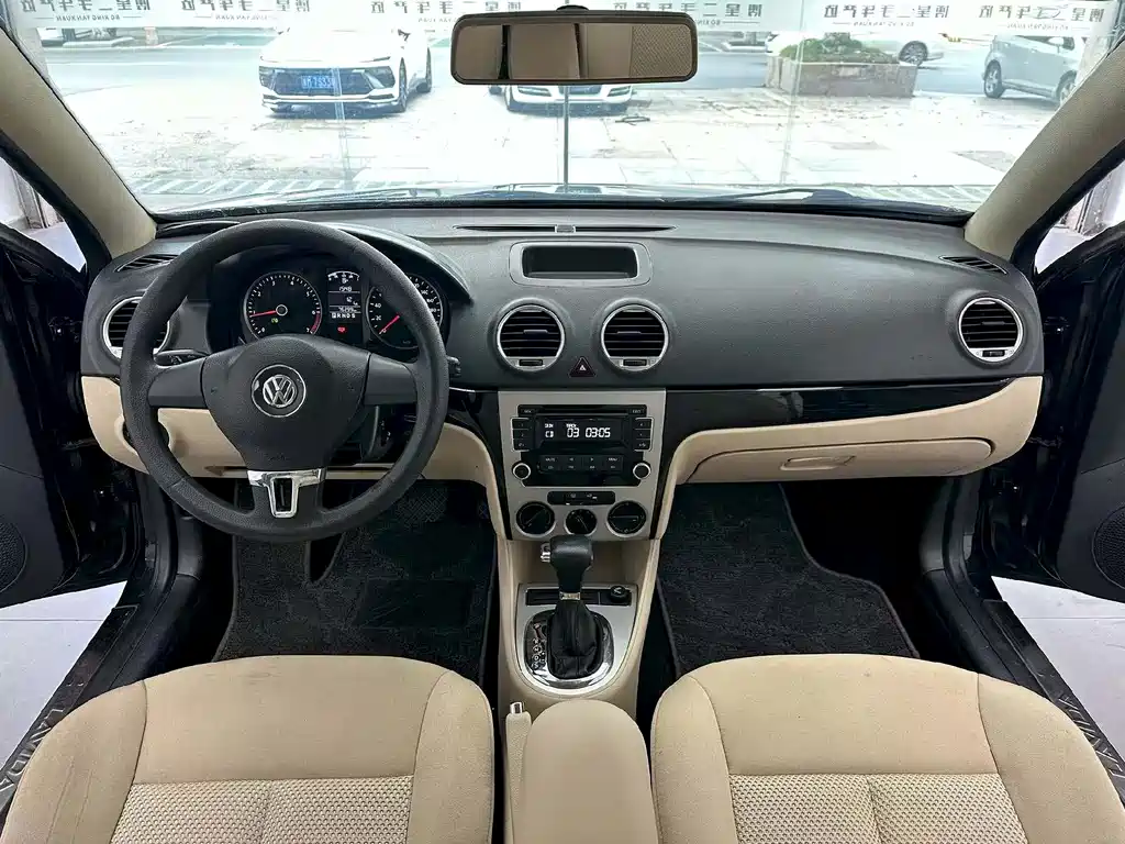 Volkswagen Lavida 2013