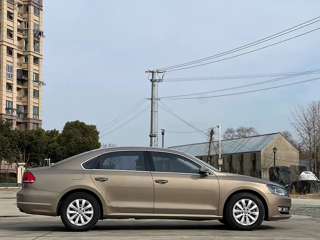 Volkswagen Passat 2015 — фото 20