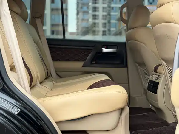 Toyota Land Cruiser 2016