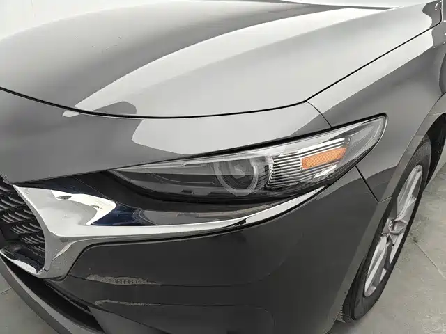 Mazda 3 Axela 2023 — фото 14