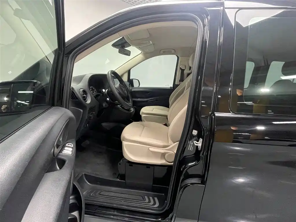 Mercedes-Benz Vito 2018 — фото 13
