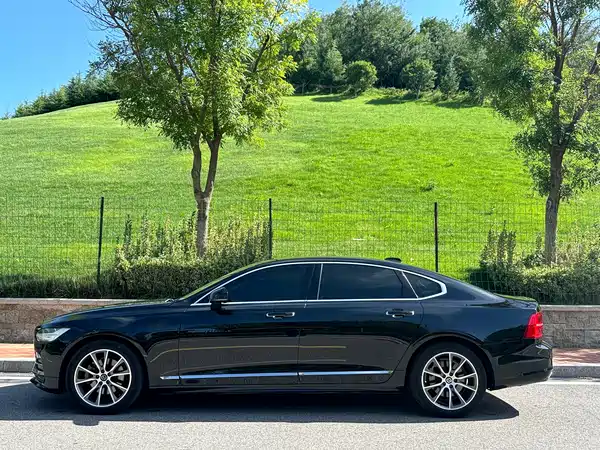 Volvo S90 2020
