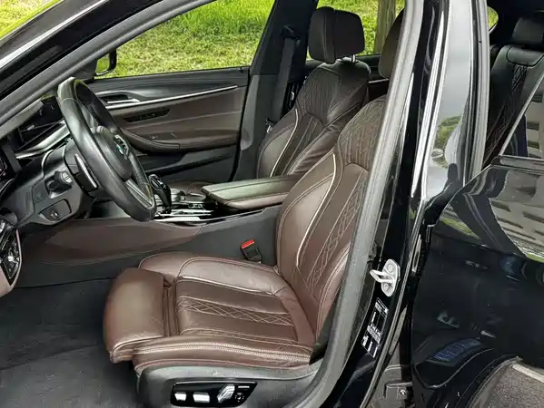 BMW 5 Series 2022