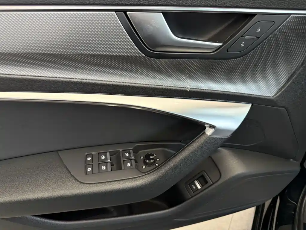 Audi A6L 2021 — фото 9