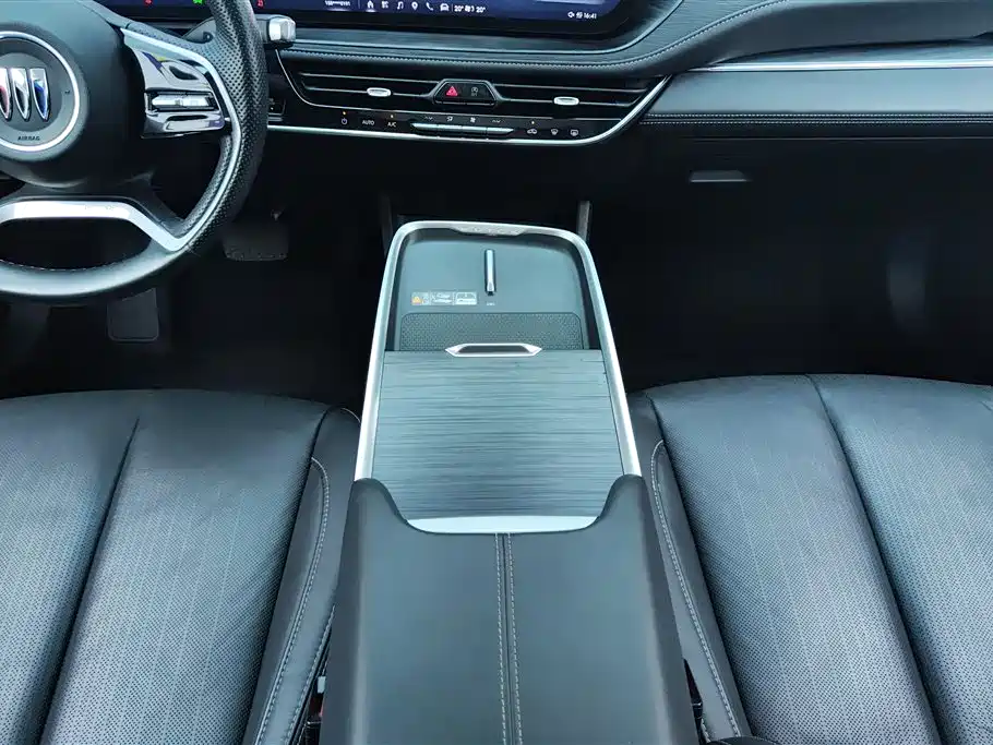 Buick LaCrosse 2024 — фото 16