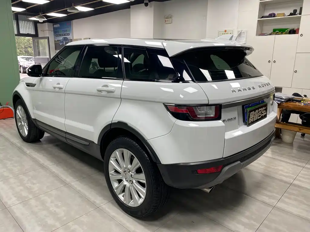 Land Rover Evoque 2018 — фото 5