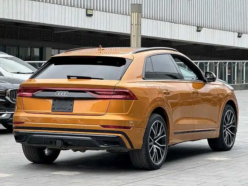 Audi Q8 2018 — фото 10