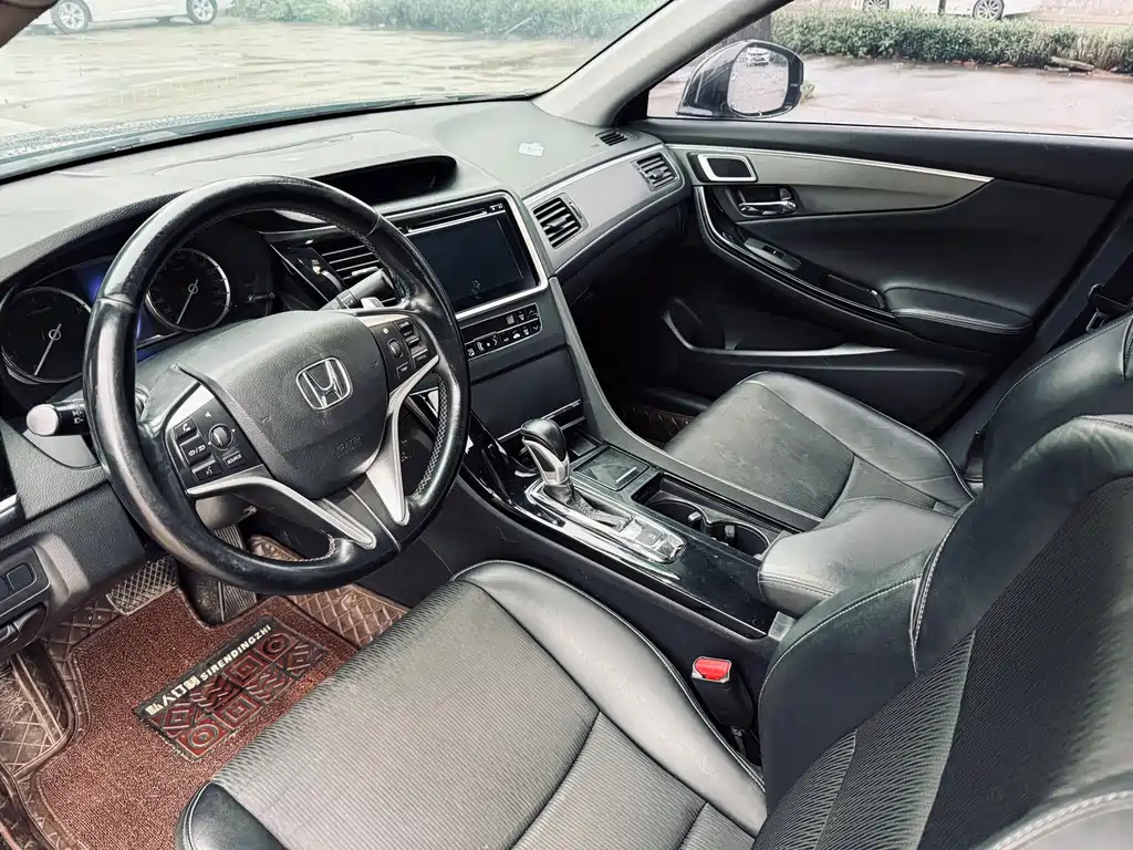 Honda Spirior 2018 — фото 18