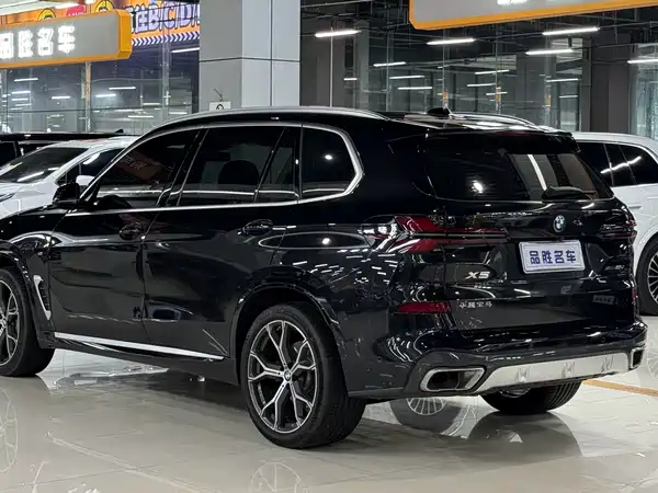 BMW X5 2025