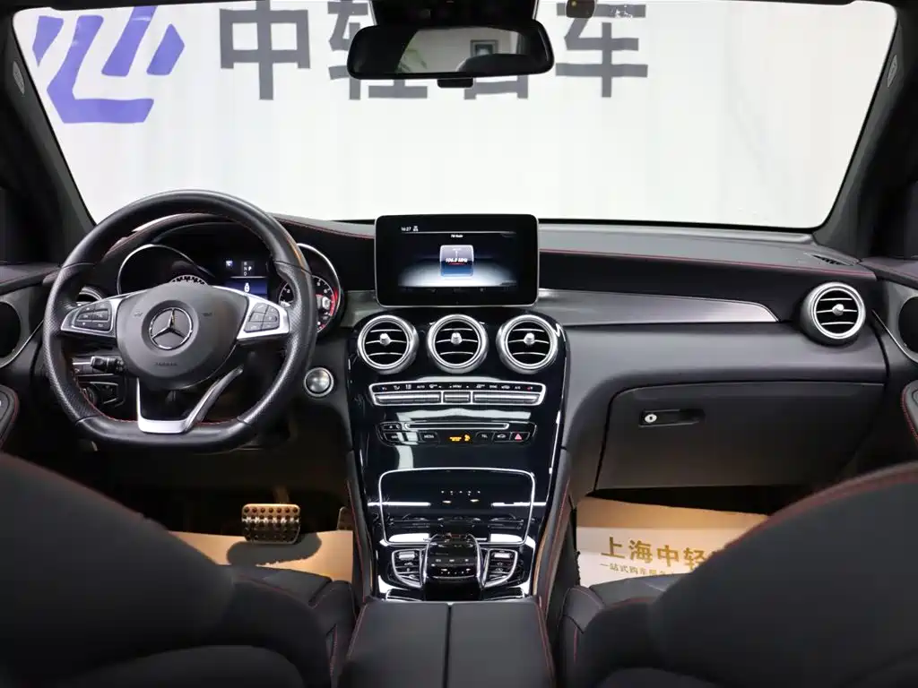 Mercedes-Benz GLC AMG 2019 — фото 10