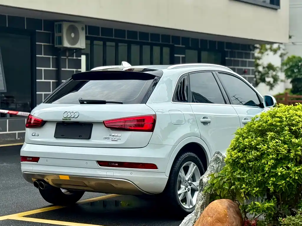 Audi Q3 2016 — фото 7