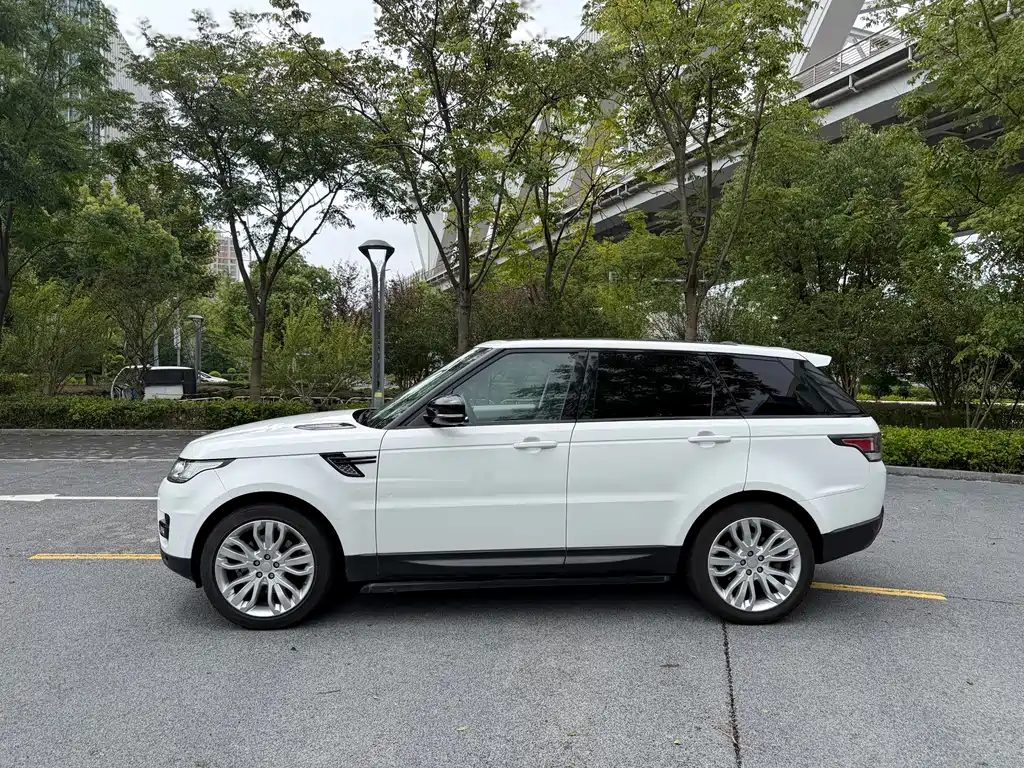 Land Rover Range Rover Sport 2015 — фото 4