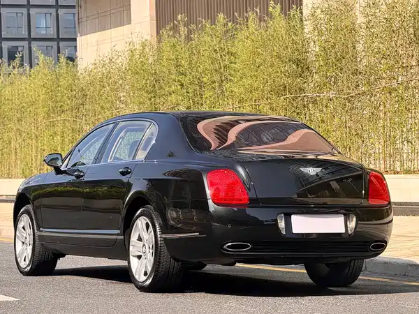 Bentley Flying Spur 2005